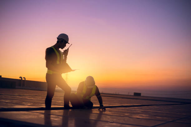 Best Local Roofing Companies  in Aust, IN